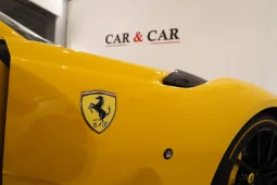 Ferrari 812 Competizione 1/999 pieno