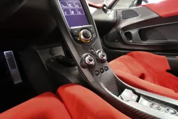 McLaren P1 3.8 MSO – Service New pieno