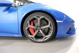 Lamborghini Huracán Evo Spyder 5.2 640 awd – Scarico Akrapovic pieno