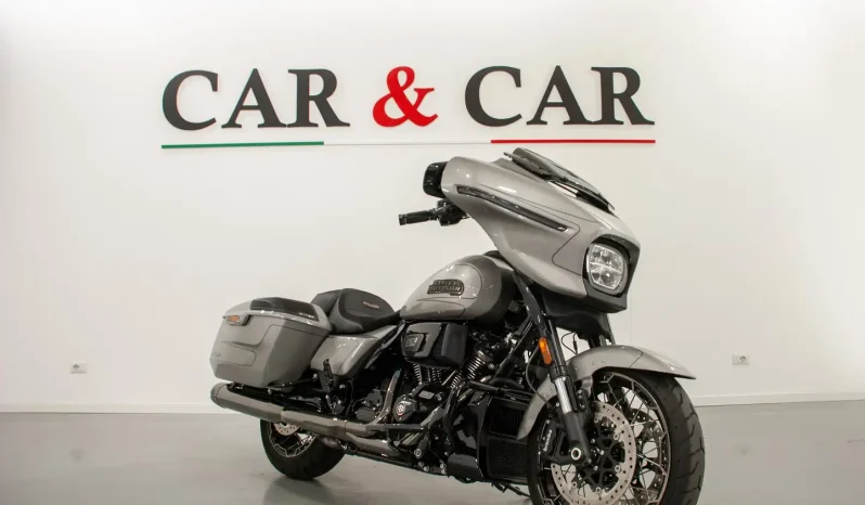 Harley-Davidson Street Glide CVO pieno