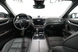 Maserati Ghibli Modena Ultima SQ4 430 CV pieno