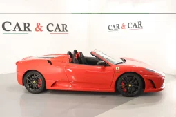 Ferrari Scuderia Spider 16M 1 of 499 LIMITED EDITION pieno