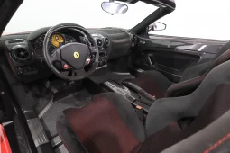 Ferrari Scuderia Spider 16M 1 of 499 LIMITED EDITION pieno