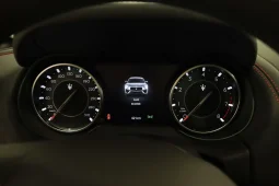 Maserati Levante Modena Ultima SQ4 430 CV pieno