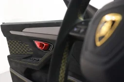 Lamborghini Urus Performante pieno