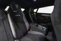 Lamborghini Urus Performante pieno