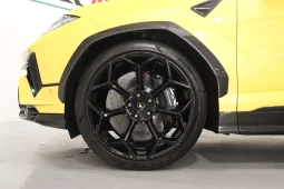 Lamborghini Urus Performante pieno