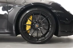 Porsche 992 911 Coupe 3.7 Turbo S Akrapovic pieno