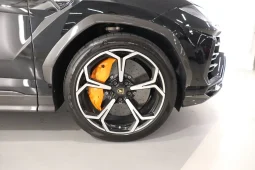 Lamborghini Urus 4 Posti / Scarico Akrapovic / Pack Carbonio pieno