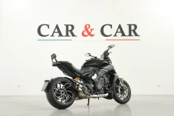 Ducati Diavel V4