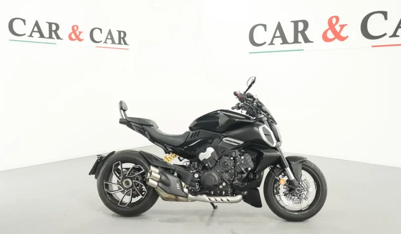 Ducati Diavel V4 pieno