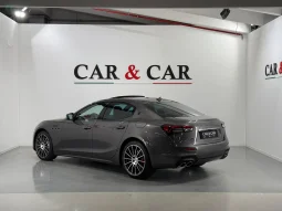 Maserati Ghibli Modena Ultima SQ4 430 CV